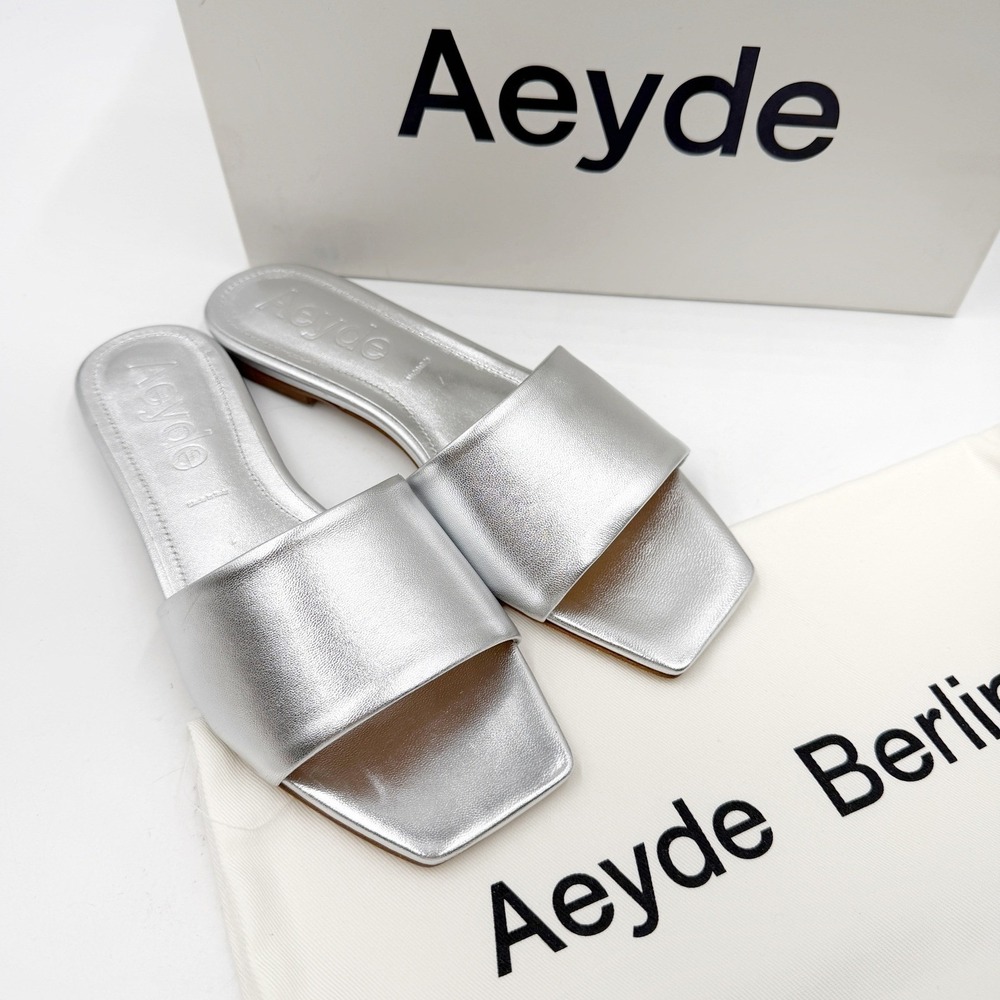 Aeyde Anna Slide Sandals Silver Metallic Leather Square Toe Women Sz 38 / 8